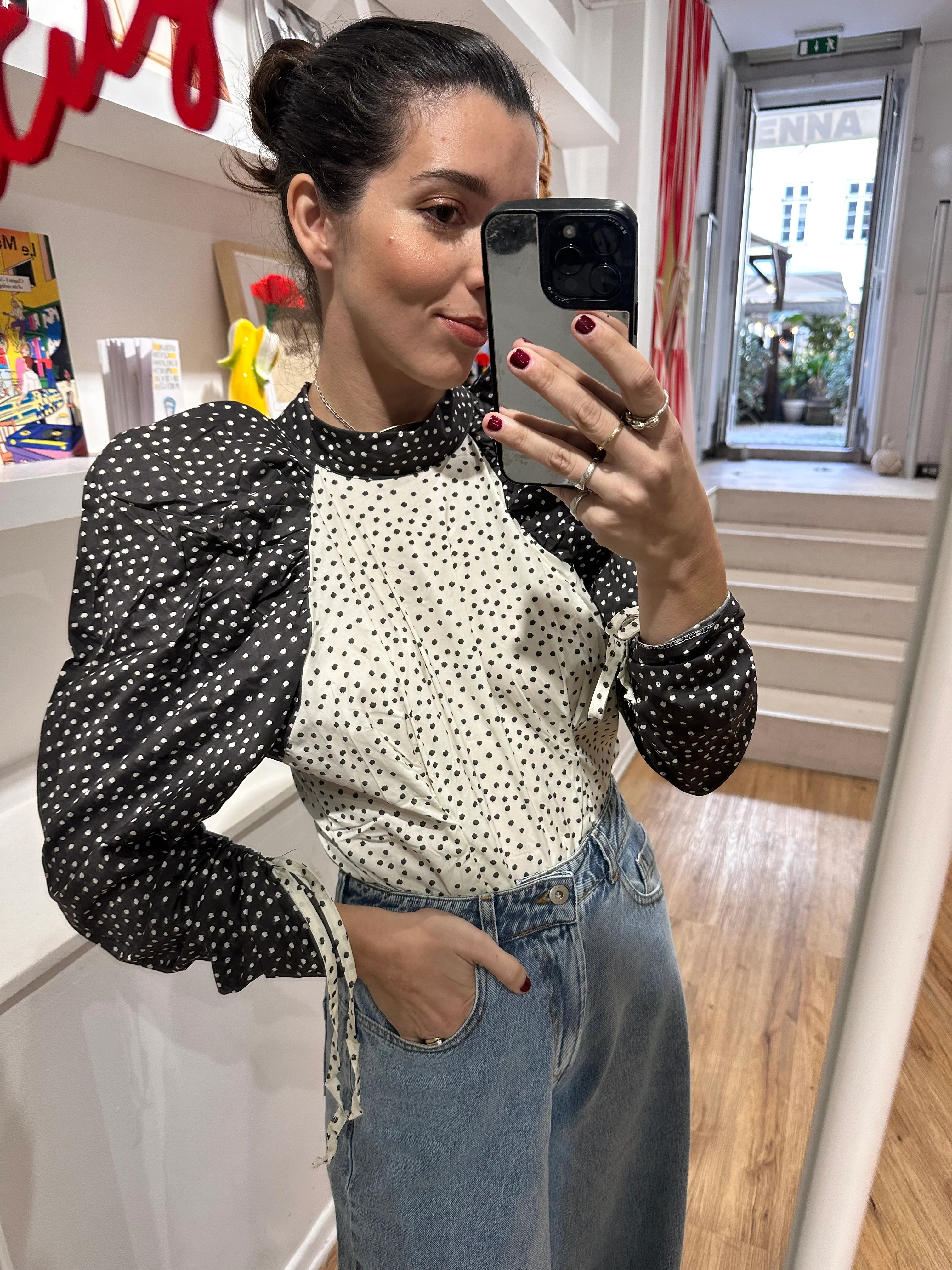 SAMPLE SALE
